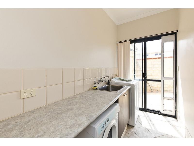 22 Endeavour Circle, Wannanup WA 6210