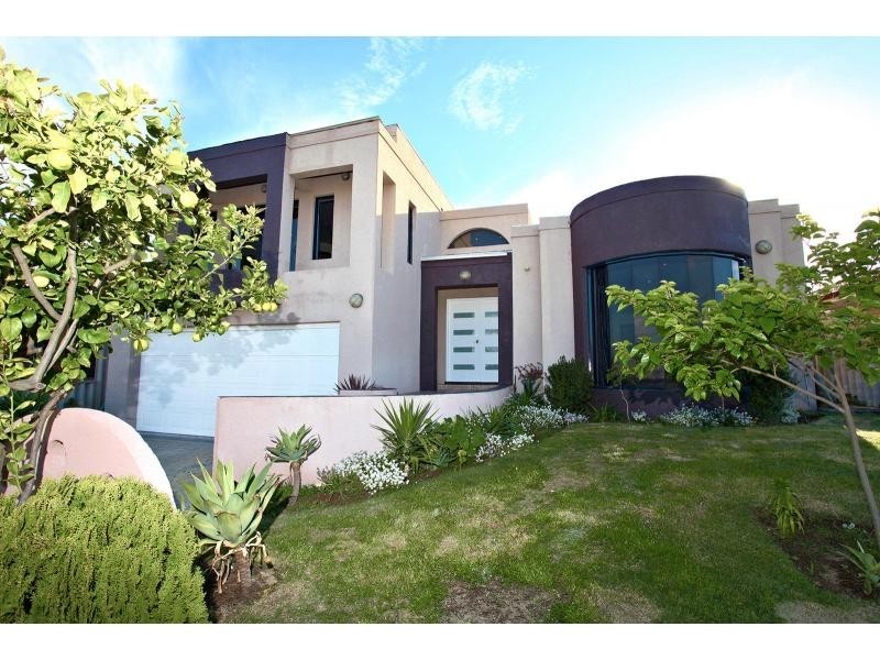 3 Jacka Close, Marangaroo WA 6064