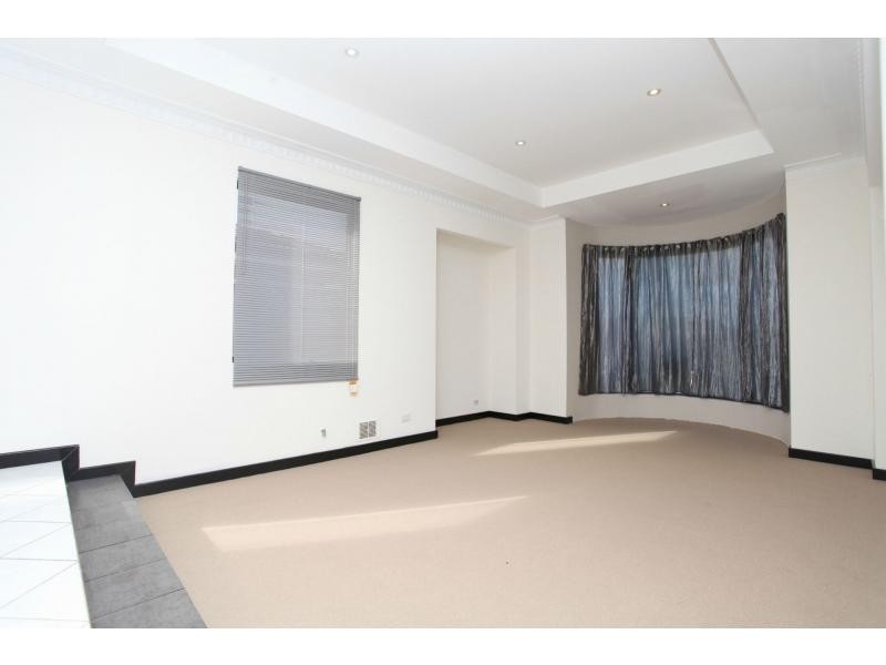 3 Jacka Close, Marangaroo WA 6064