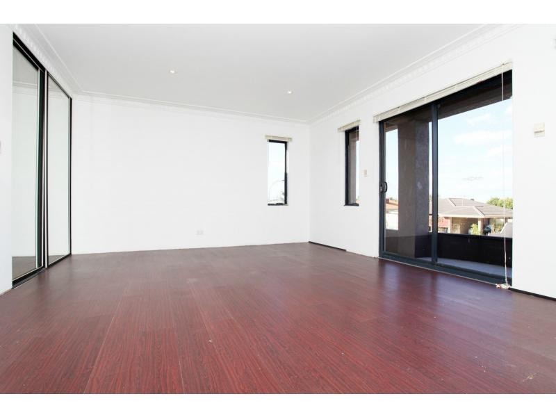 3 Jacka Close, Marangaroo WA 6064