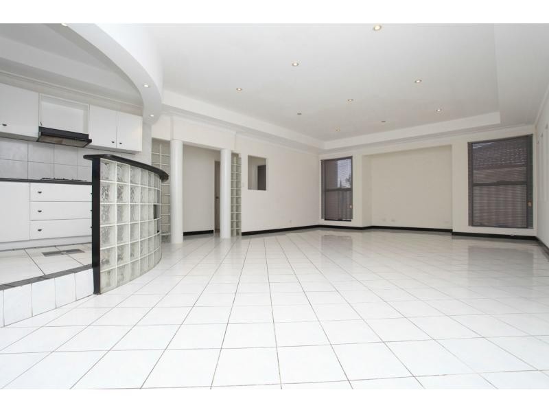 3 Jacka Close, Marangaroo WA 6064