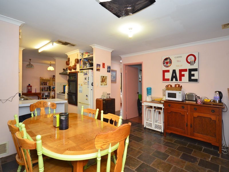 17 Tanager Trail, Ballajura WA 6066