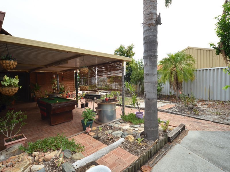 17 Tanager Trail, Ballajura WA 6066