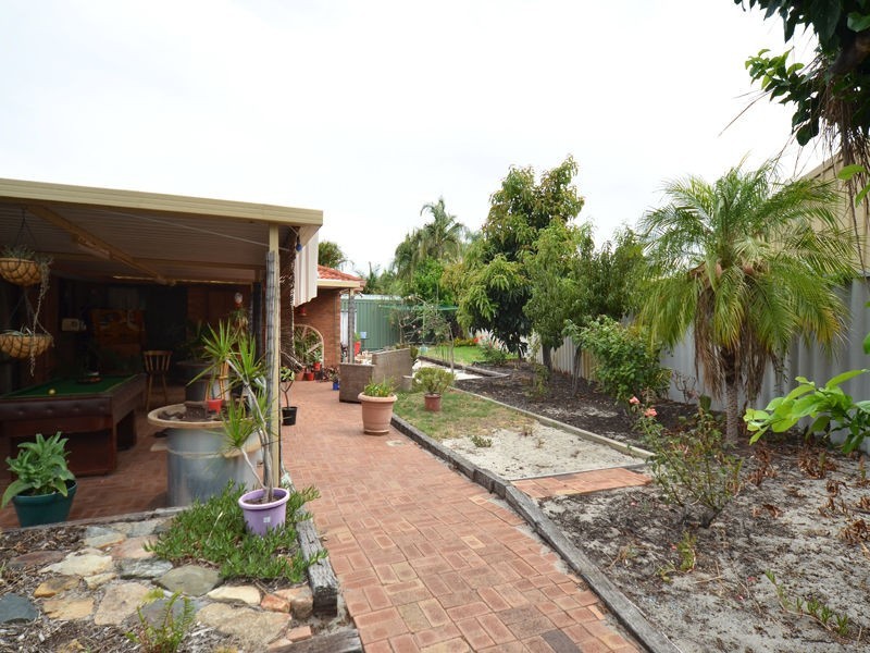 17 Tanager Trail, Ballajura WA 6066