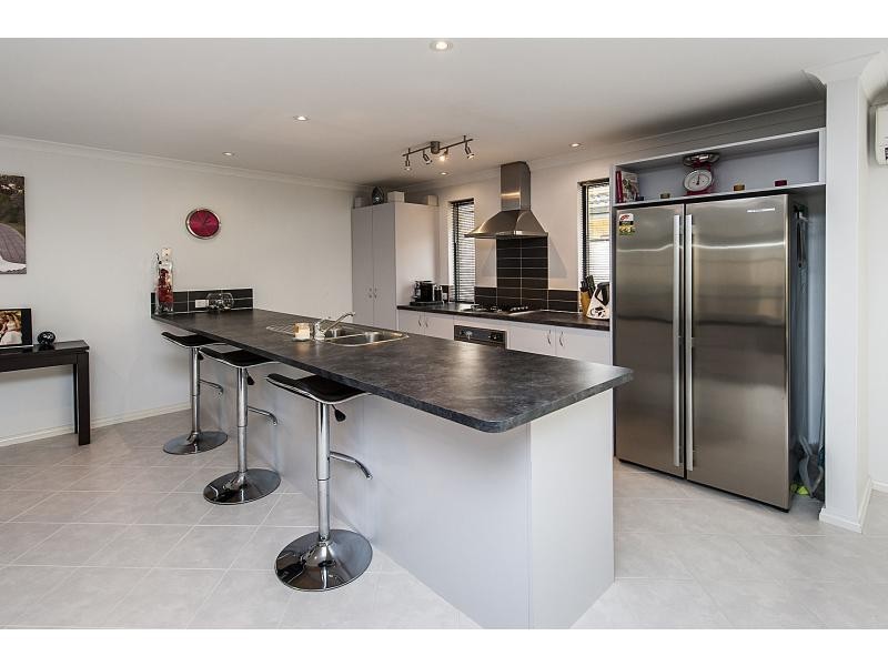 18 Chattanooga Vista, Clarkson WA 6030
