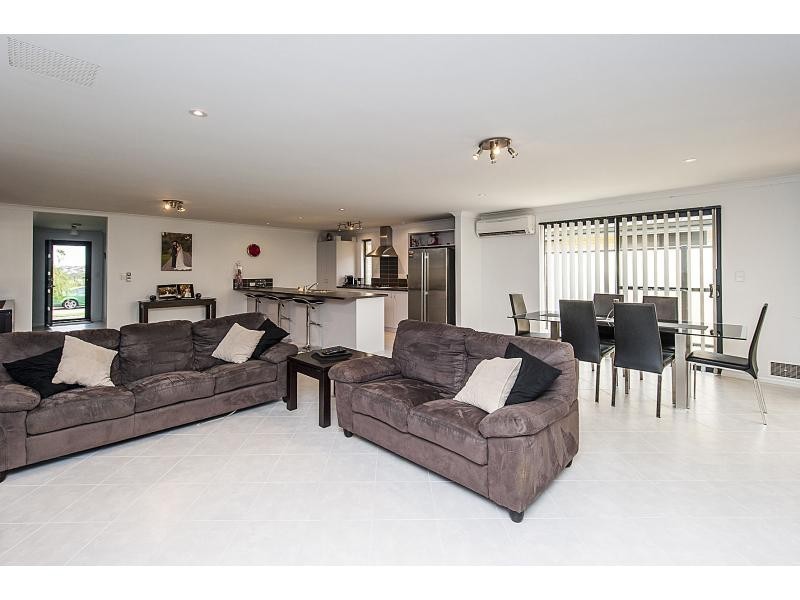 18 Chattanooga Vista, Clarkson WA 6030