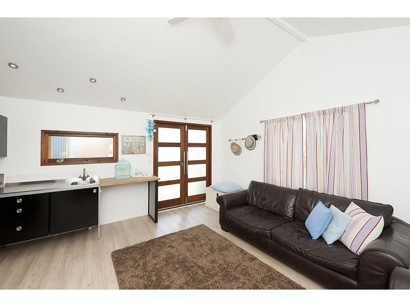 19 Ninda Road, Shoalwater WA 6169