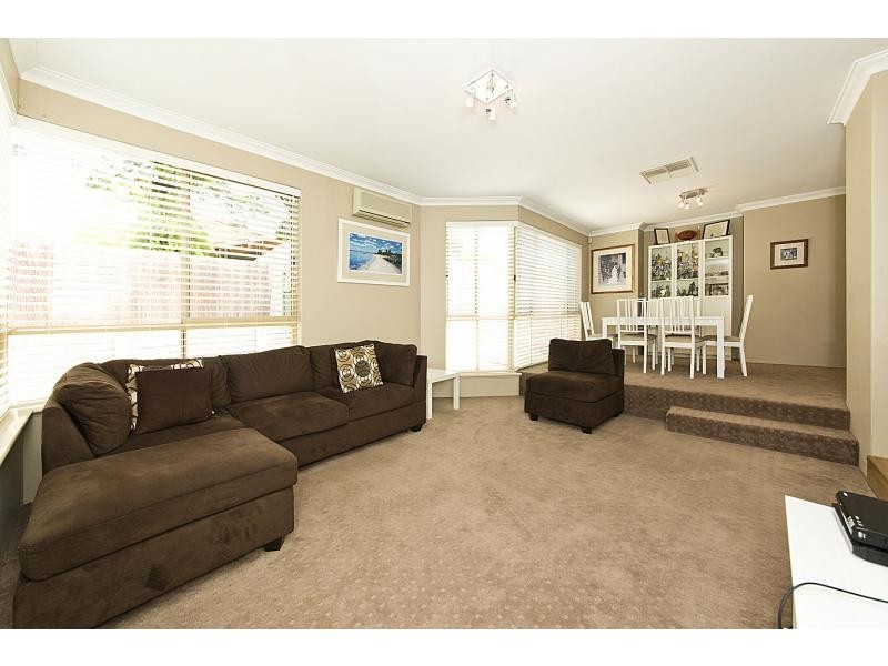 3 Thrum Close, Leeming WA 6149