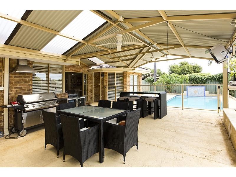 3 Thrum Close, Leeming WA 6149