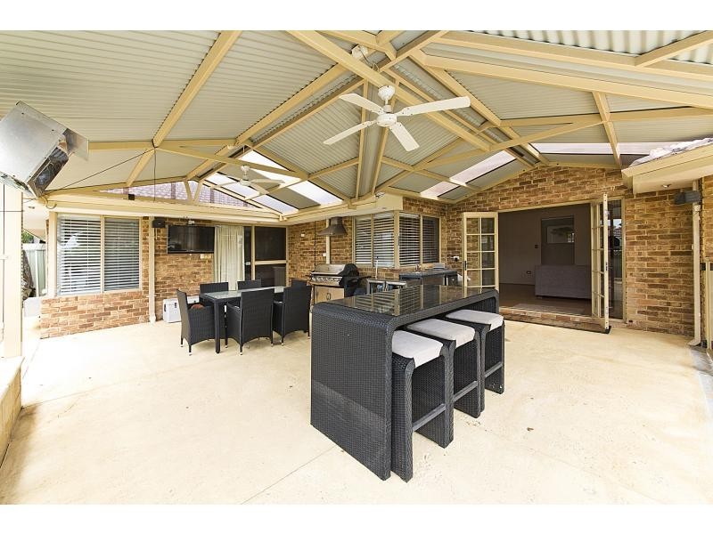 3 Thrum Close, Leeming WA 6149