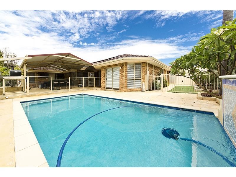 3 Thrum Close, Leeming WA 6149