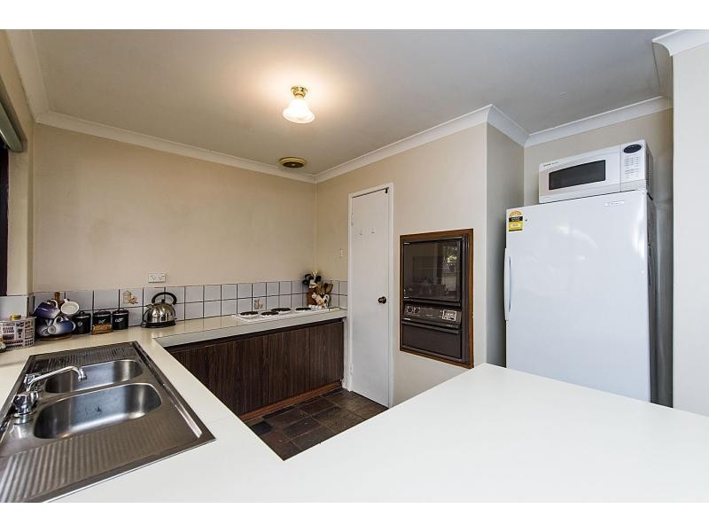3 Roseate Court, Ballajura WA 6066