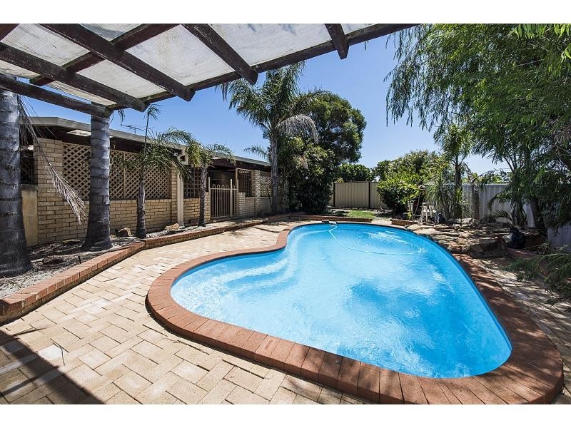 3 Roseate Court, Ballajura WA 6066
