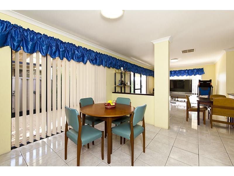 26 Lancaster Place, Maddington WA 6109