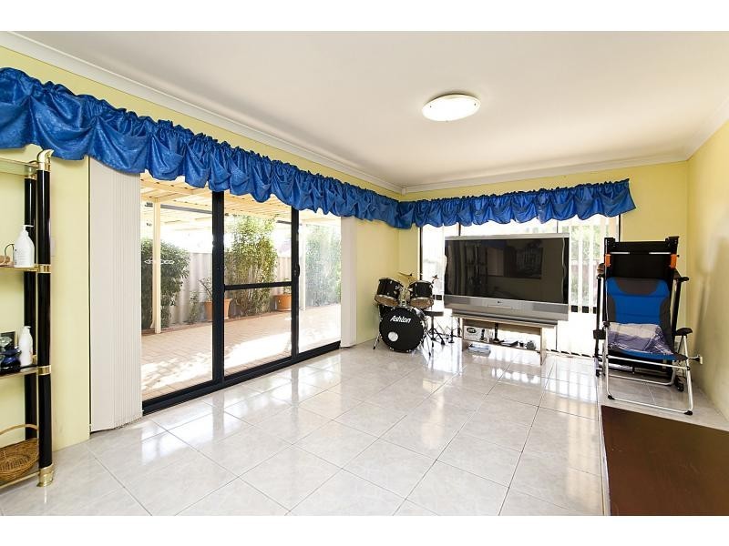 26 Lancaster Place, Maddington WA 6109