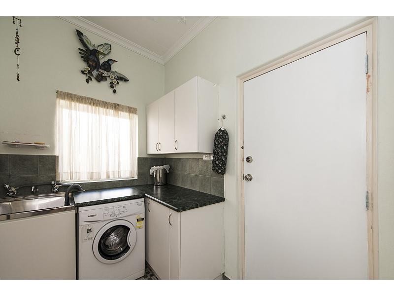 21 Waimea Road, Safety Bay WA 6169