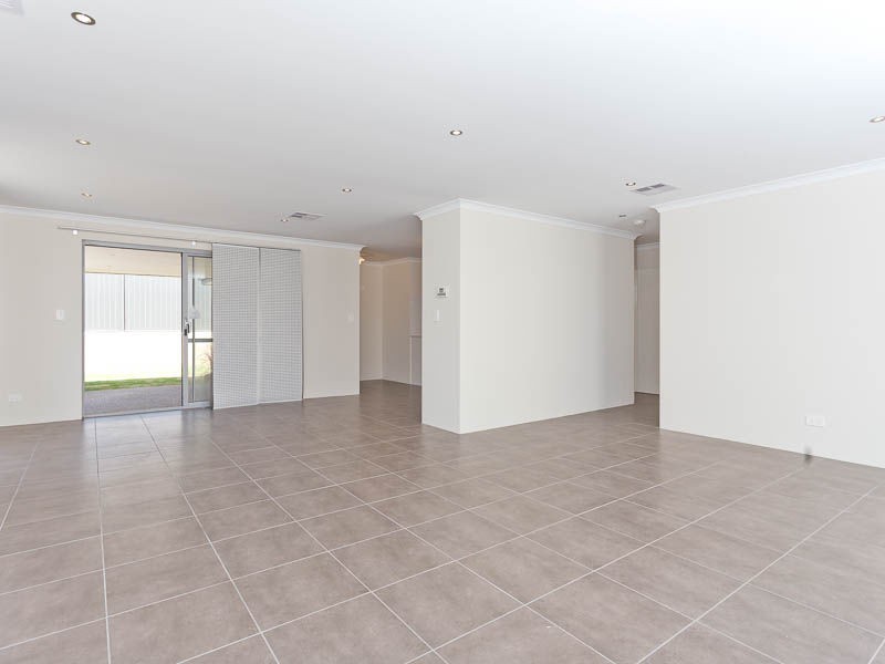 77 Dovedale Street, Harrisdale WA 6112