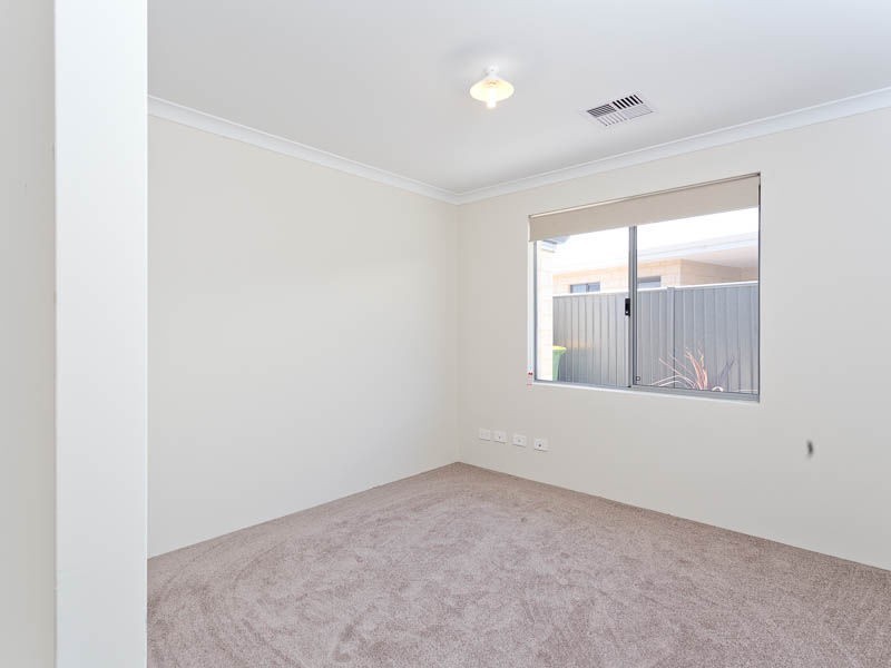 77 Dovedale Street, Harrisdale WA 6112