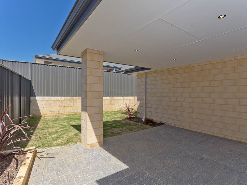 77 Dovedale Street, Harrisdale WA 6112