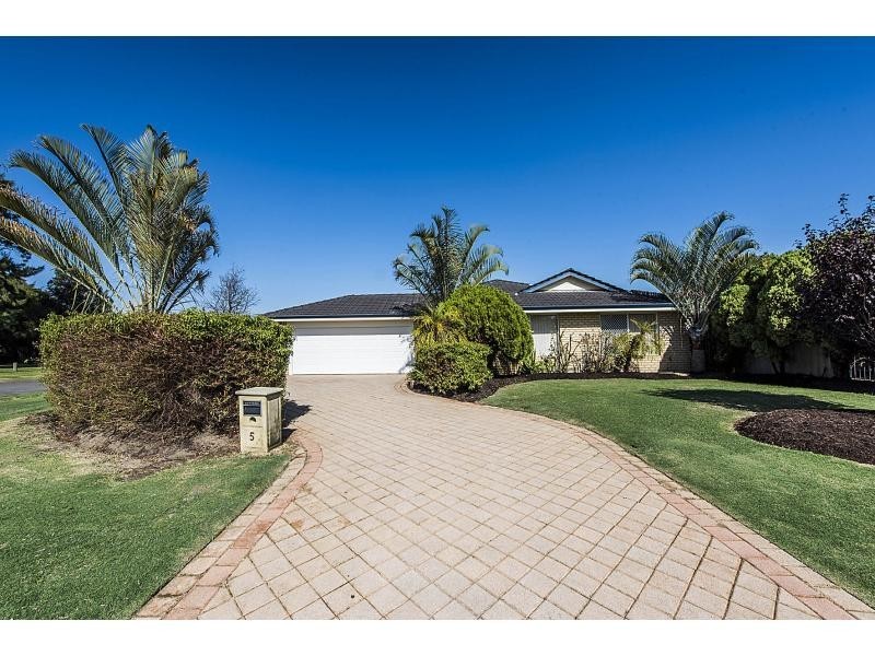 5 Carlhausen Close, Atwell WA 6164