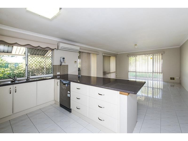 5 Carlhausen Close, Atwell WA 6164