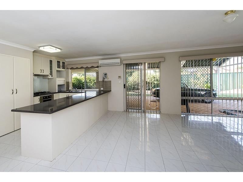 5 Carlhausen Close, Atwell WA 6164