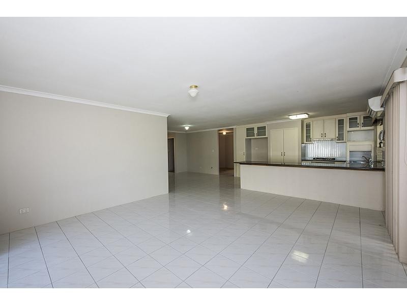 5 Carlhausen Close, Atwell WA 6164