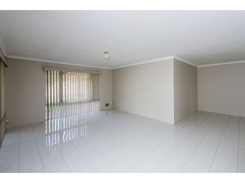 5 Carlhausen Close, Atwell WA 6164