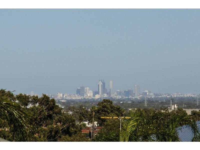 3 Cottingley Place, Swan View WA 6056