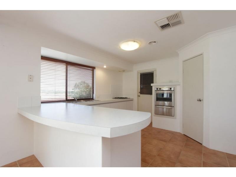 3 Cottingley Place, Swan View WA 6056