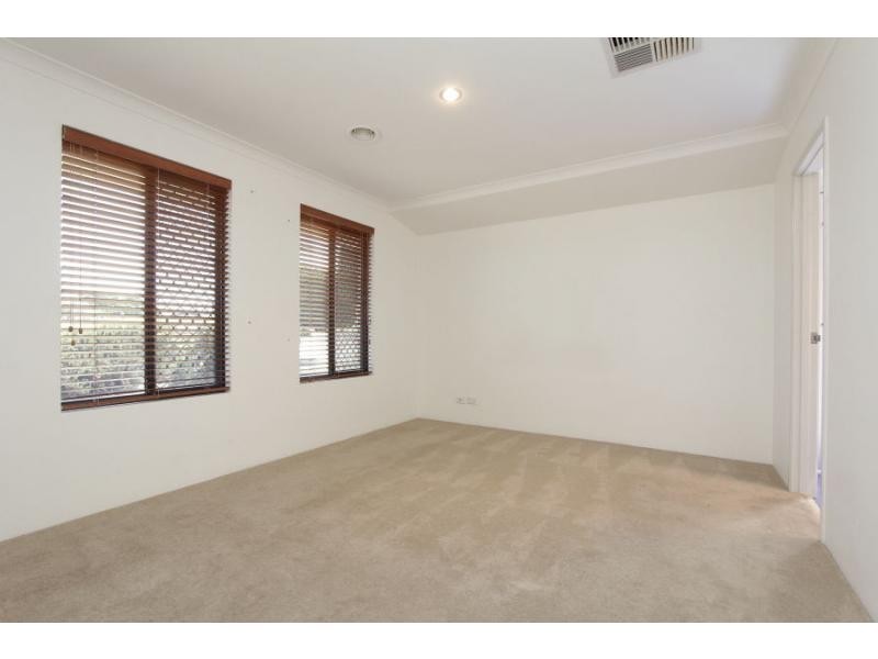 3 Cottingley Place, Swan View WA 6056