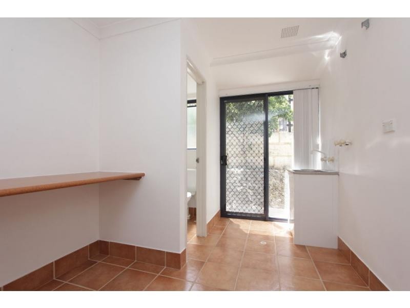 3 Cottingley Place, Swan View WA 6056