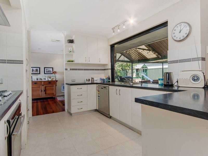 5 Atlantic Way, Waikiki WA 6169