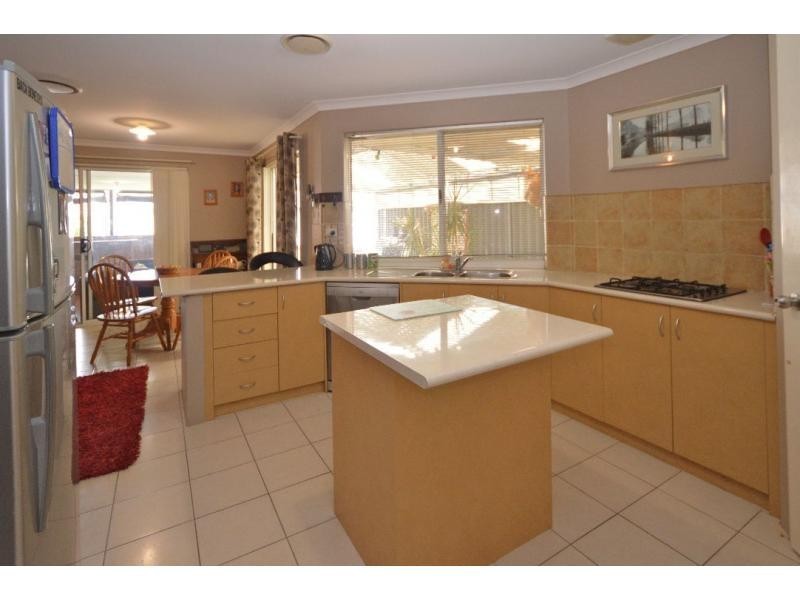 39 Pastrana Crescent, Port Kennedy WA 6172