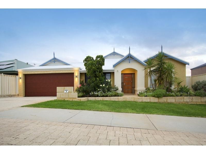 5 Hopper Turn, Madeley WA 6065