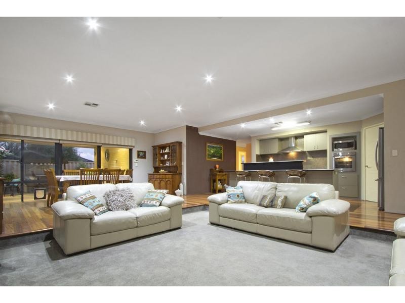 5 Hopper Turn, Madeley WA 6065