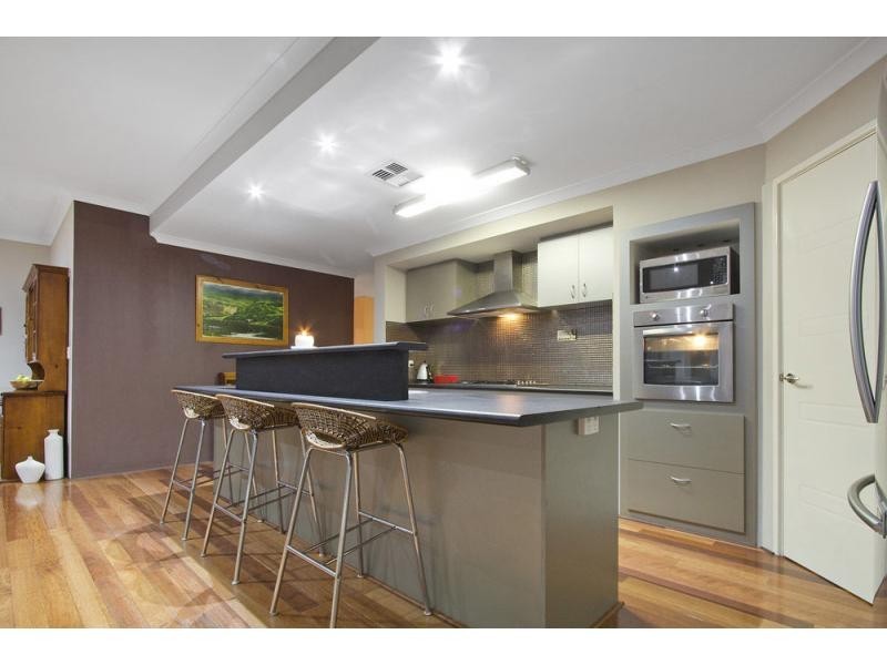 5 Hopper Turn, Madeley WA 6065