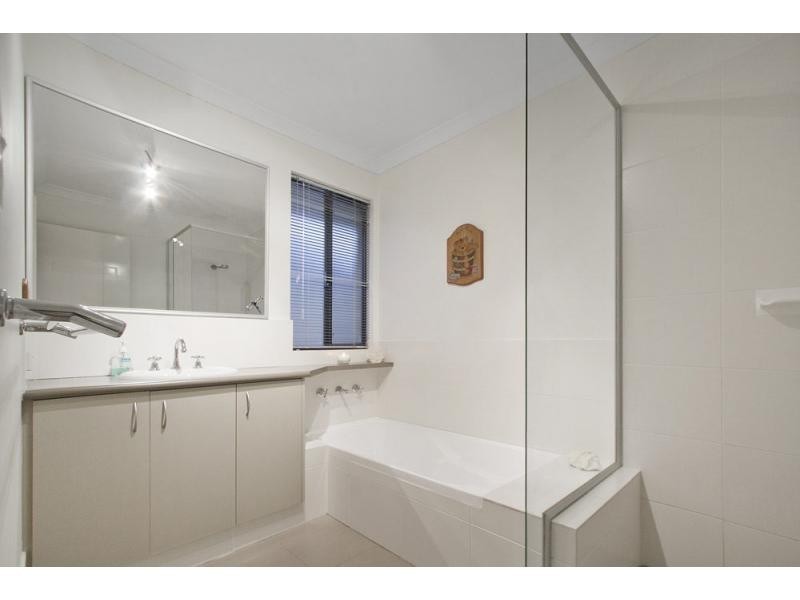 5 Hopper Turn, Madeley WA 6065