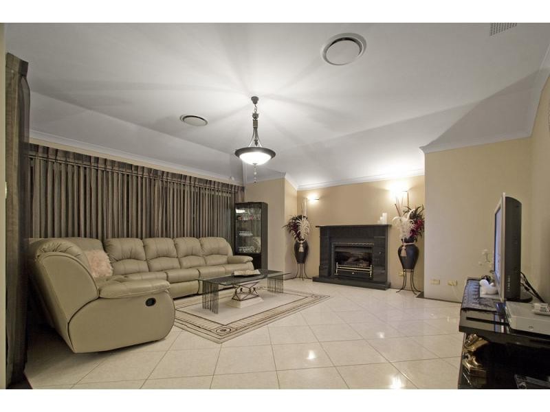 2 Jinkins Way, Madeley WA 6065