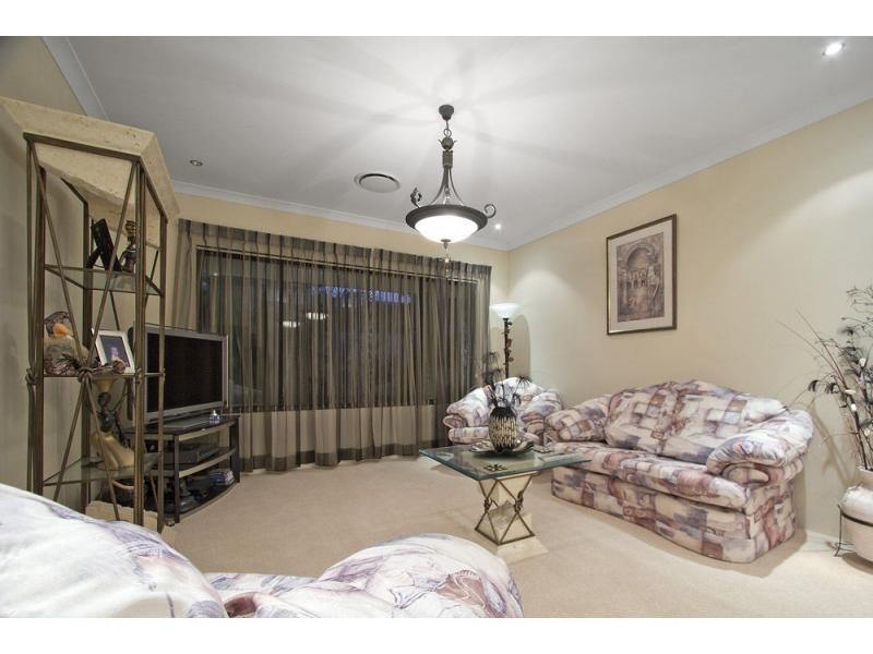 2 Jinkins Way, Madeley WA 6065