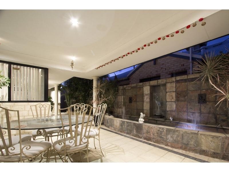 2 Jinkins Way, Madeley WA 6065