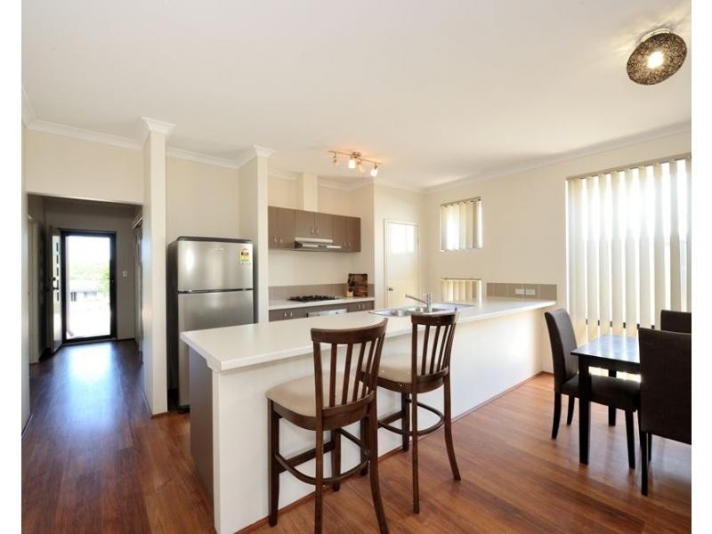 42 Kingaroy Drive, Baldivis WA 6171