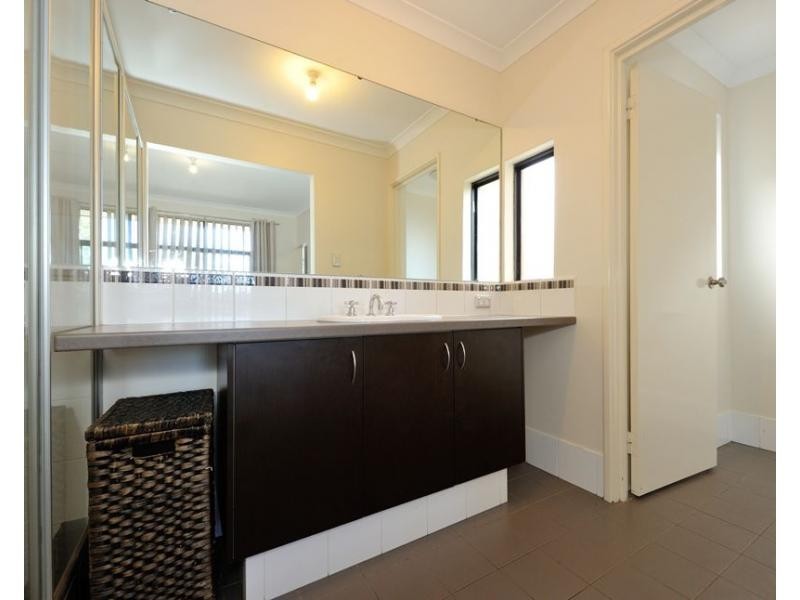 42 Kingaroy Drive, Baldivis WA 6171