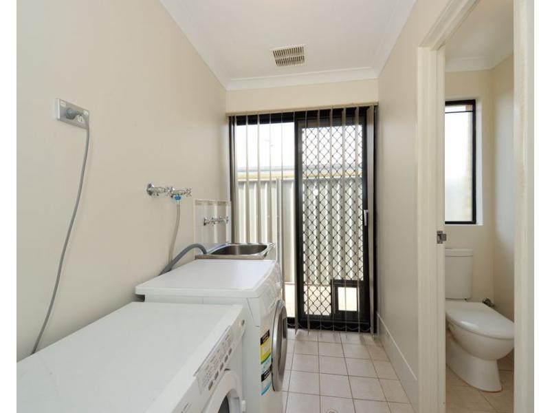 42 Kingaroy Drive, Baldivis WA 6171