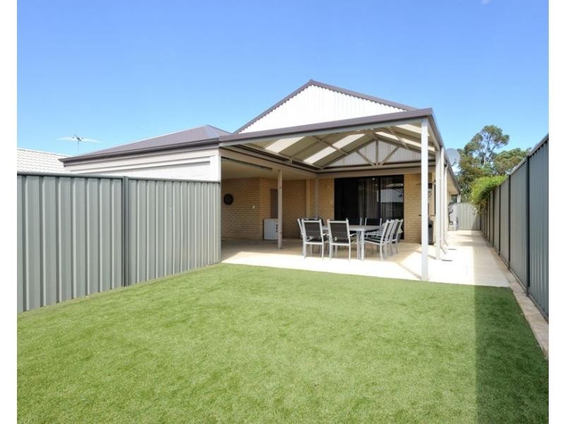 42 Kingaroy Drive, Baldivis WA 6171