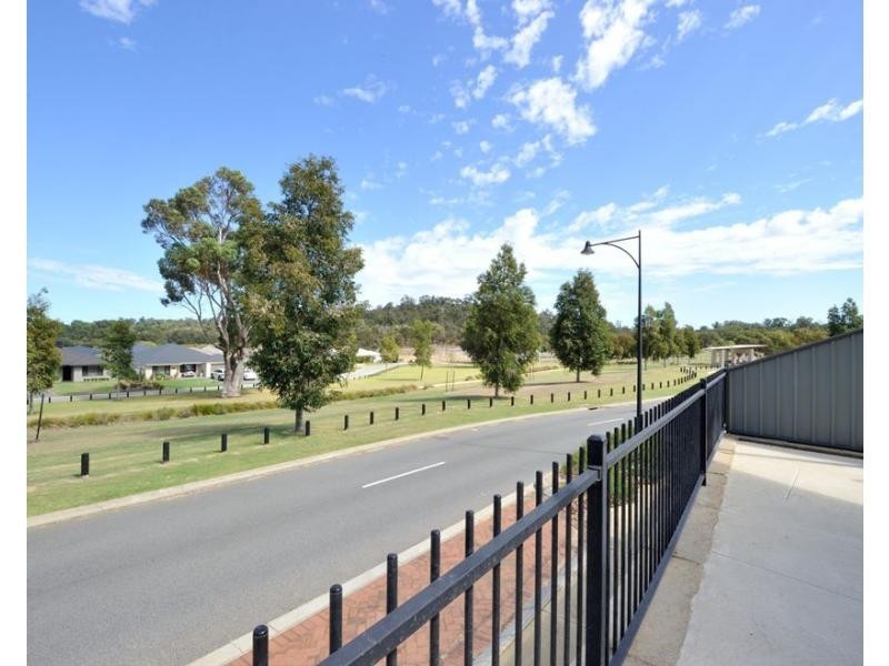 42 Kingaroy Drive, Baldivis WA 6171