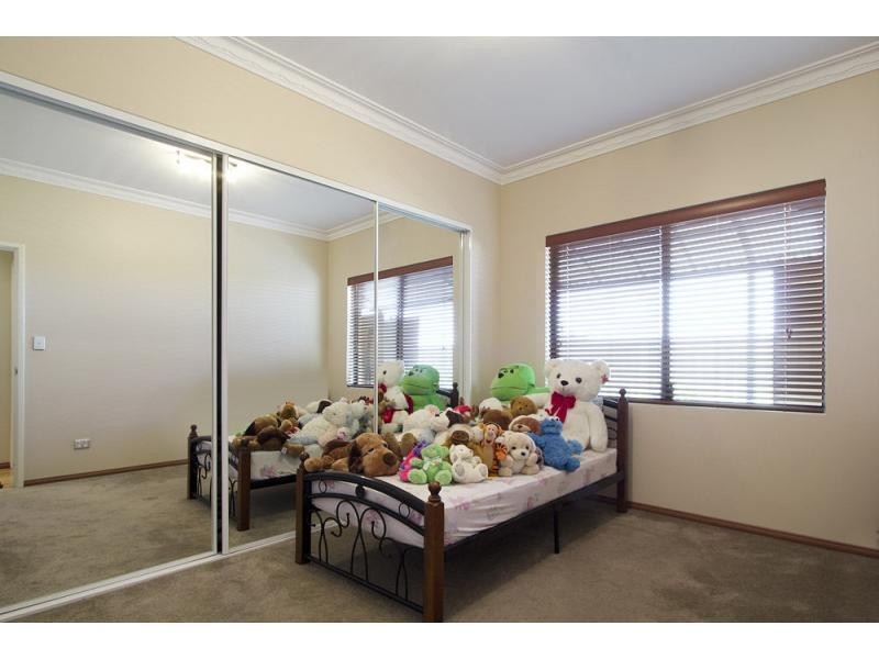 49 Appleby Drive, Darch WA 6065