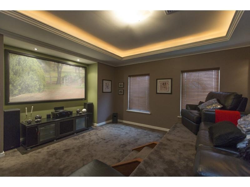 9 Kiso Link, Madeley WA 6065