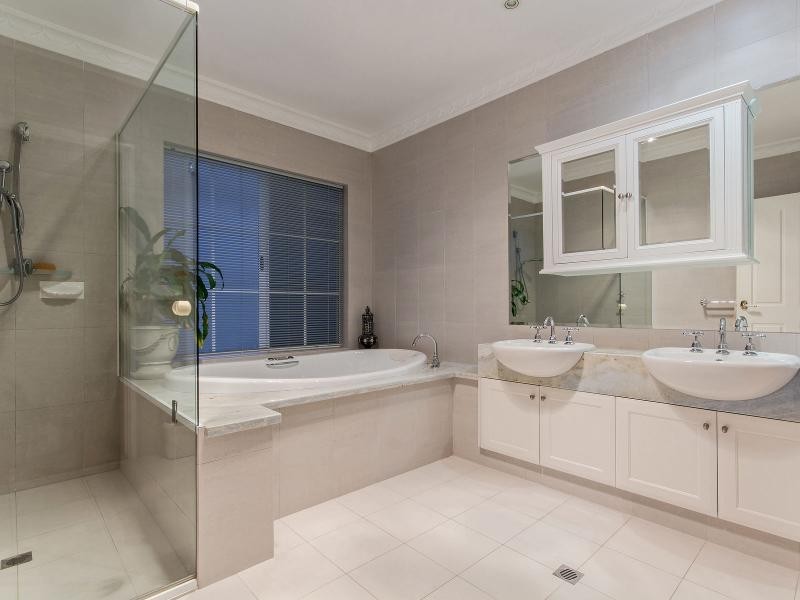 25 Thorpe Street, Rockingham WA 6168