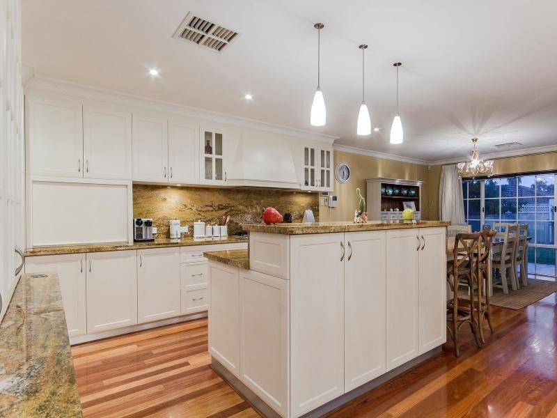 25 Thorpe Street, Rockingham WA 6168